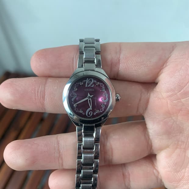 Seiko 빈티지 세이코 딥퍼플 다이얼 솔라 워치