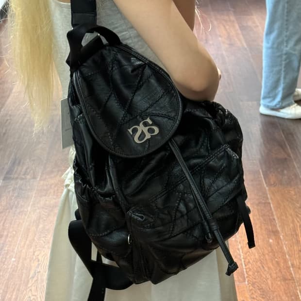 애즈온 베넷 백팩 블랙