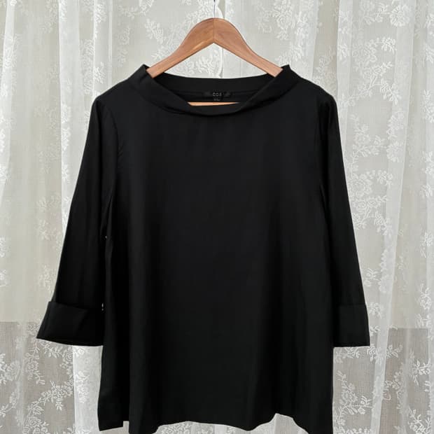 42) 코스 COS 큐프라 보트넥 블라우스 블랙