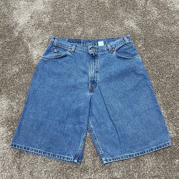 90s vintage USA levis 565 shorts jorts