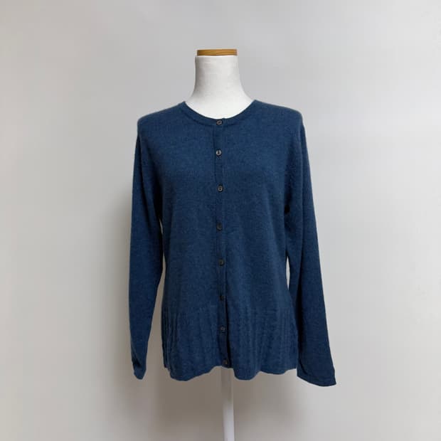 [캐시미어 100%] 청색 라운드넥 가디건 M-L