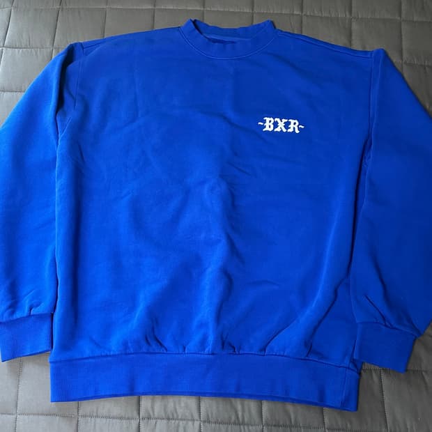 ON THE TURF EYEBUSTER 크루넥 L