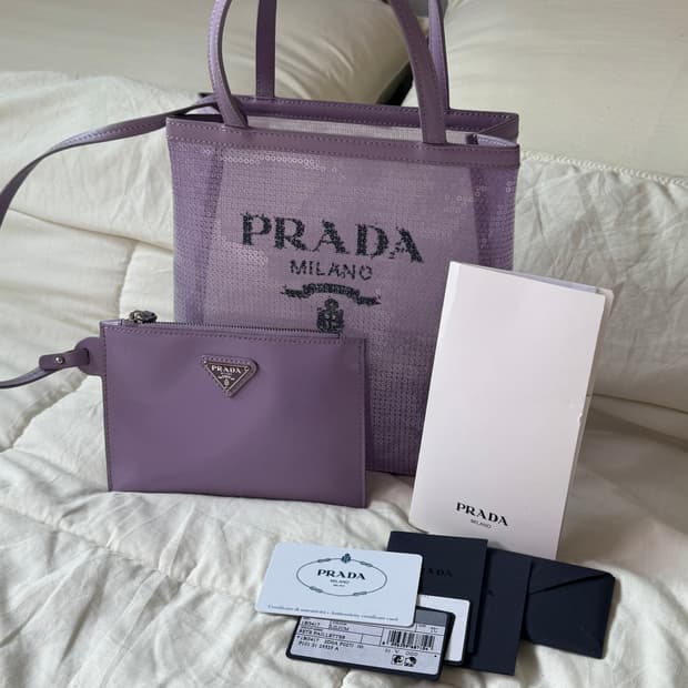 정품 프라다 스몰 시퀸드 메쉬 토트백