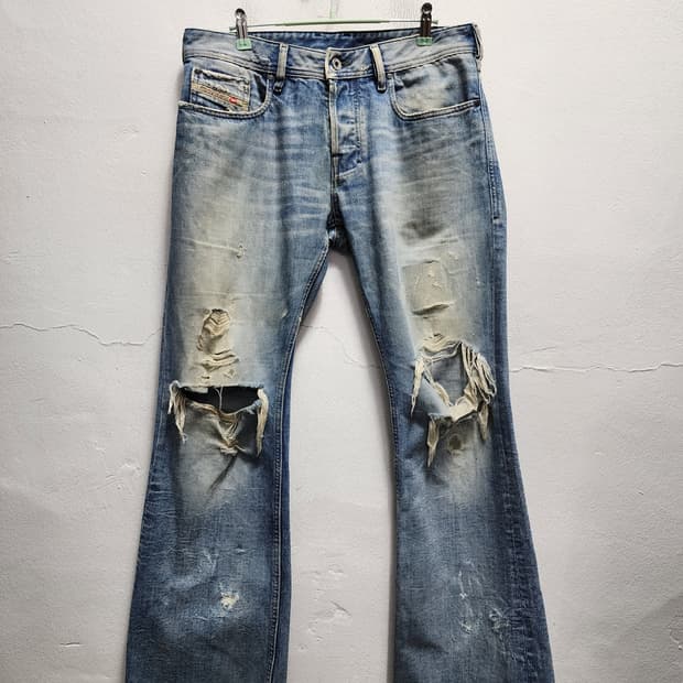 90s 디젤 이태리 데미지 워싱 부츠컷 나팔바지