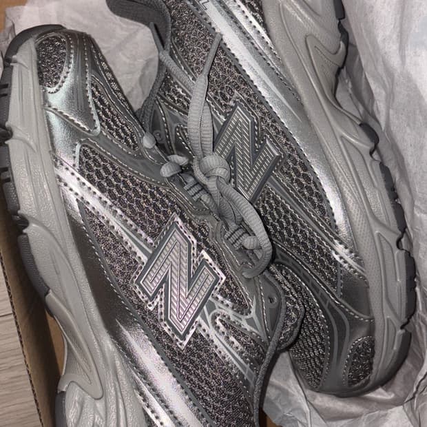 뉴발란스 740 실버 메탈릭 새상품