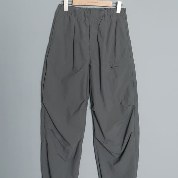 G U Parachutte Pant (28)