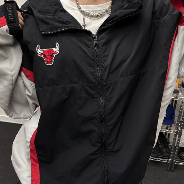 NBA 시카고 불스 나일론 바람막이 자켓