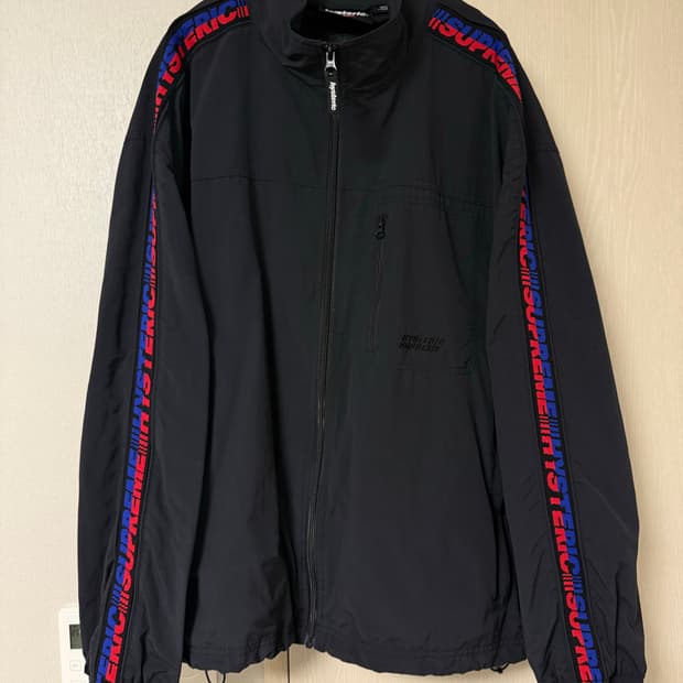 슈프림 x 히스테릭 글래머 트랙 자켓 블랙 - 24FW XL사이즈