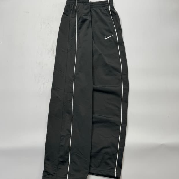 나이키 사이드라인 트랙팬츠 딥차콜 와이드 바지