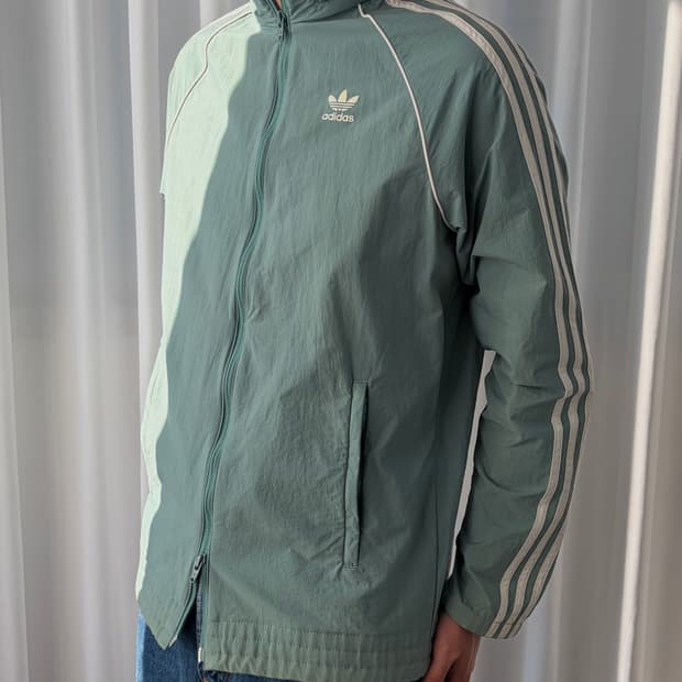 [L]아디다스 SST 우븐 바람막이