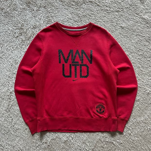 나이키 NIKE 맨체스터 유나이티드 맨투맨 레드