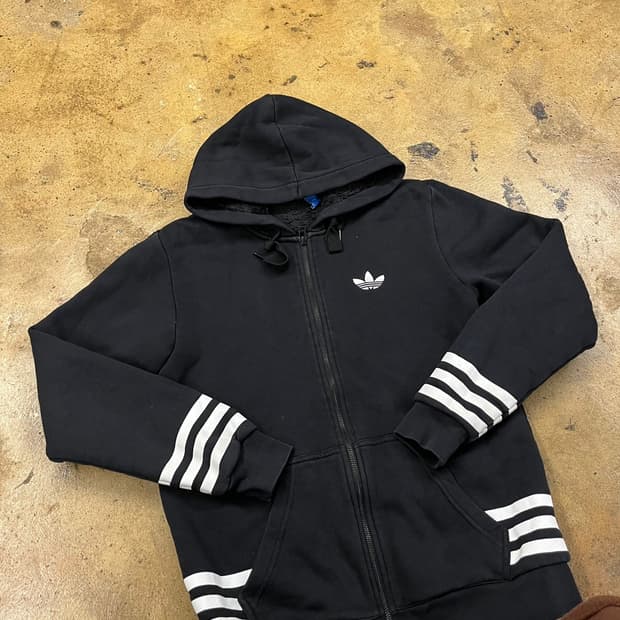 아디다스 블랙 울프 털 백로고 후드집업 95