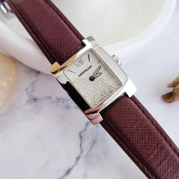 정품 몽블랑 프로파일 남여공용 쿼츠시계 [정품박스, 여분 스트랩 포함]