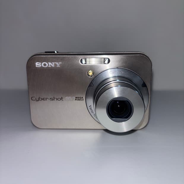 소니 사이버샷 DSC-N2디카