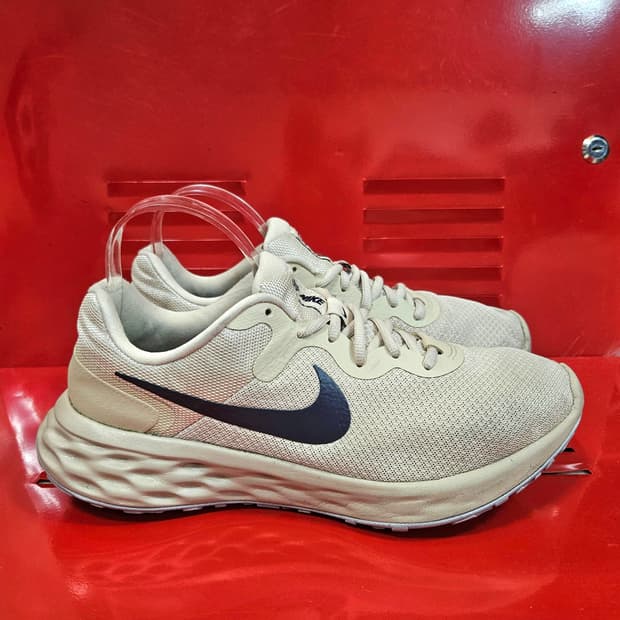 나이키(Nike) 레볼루션6 넥스트 네이쳐 오트밀 290size