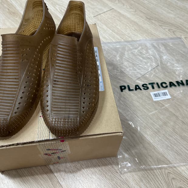 플라스티카나 Surfana 새제품 판매합니다.