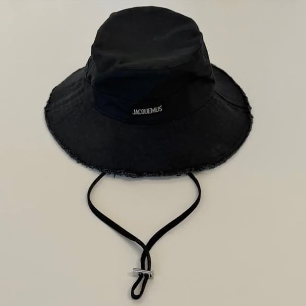 자크뮈스(Jacquemus) 르밥 아티초크 버킷햇 블랙F