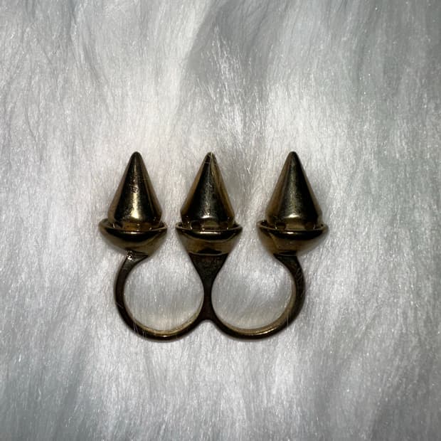 고스펑크 징 반지