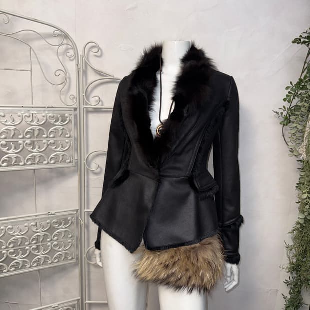 Egoist black rabbit & fox fur mustang