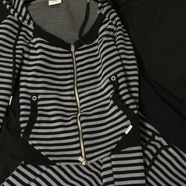 오디너리홀리데이 스트라이프 셋업 (블랙)