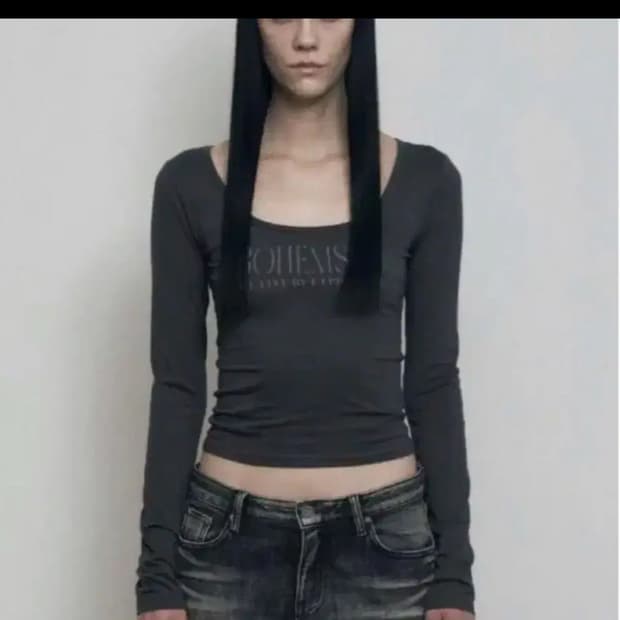 보헤미안서울 로고 크롭탑 차콜 S