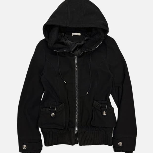 strap pocket hood zip-up jacket