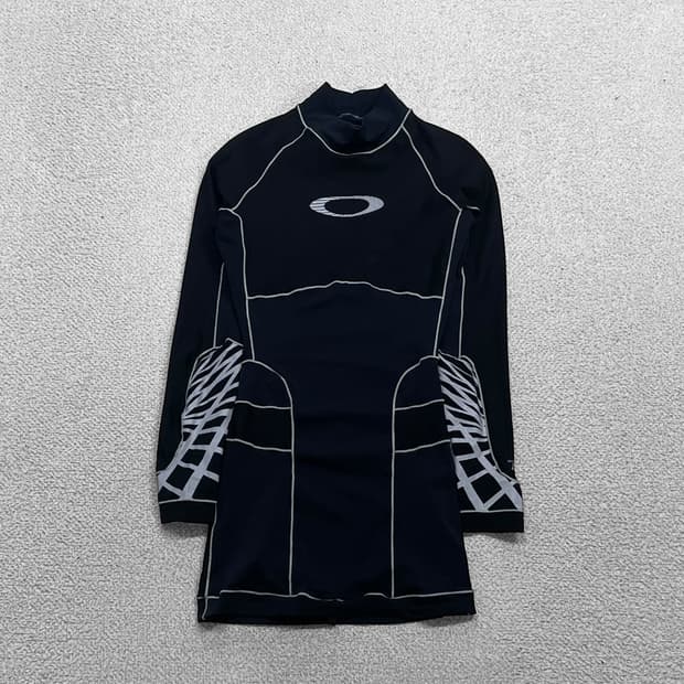 오클리 Oakley 아이콘 로고 스티치 트레이닝 탑