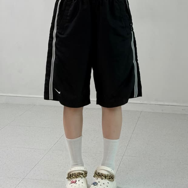 나이키 블랙 그레이 반바지