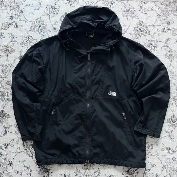 노스페이스 미들로고 바람막이