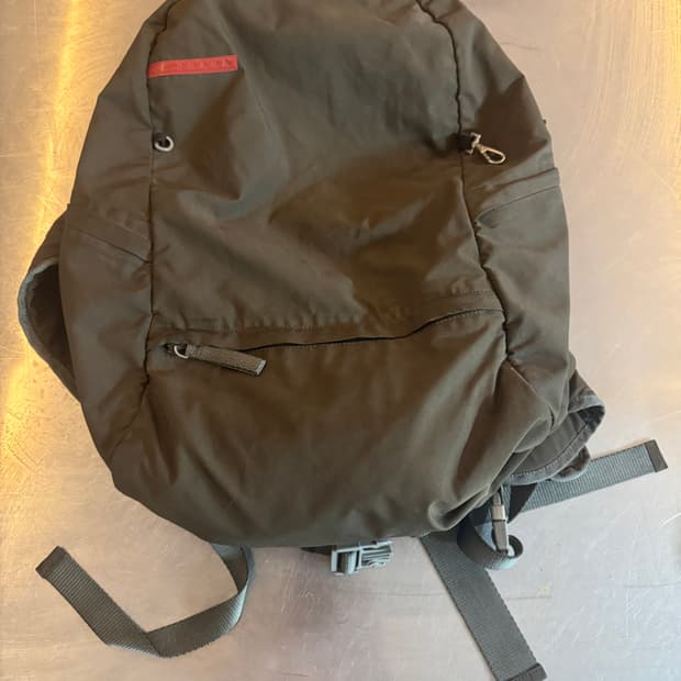 프라다 스포츠 아카이브 백팩