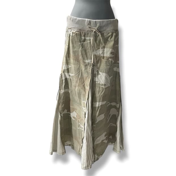 정품.고아 희귀패턴 카모 롱스커트(표기M)