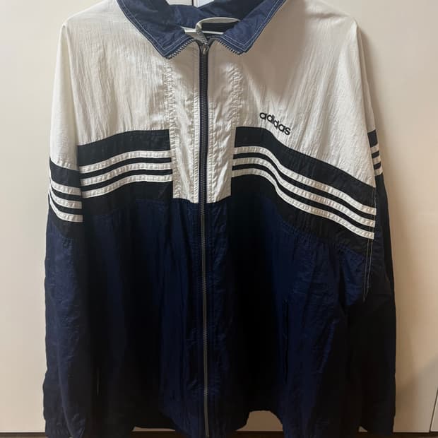 아디다스 바람막이 화이트/네이비