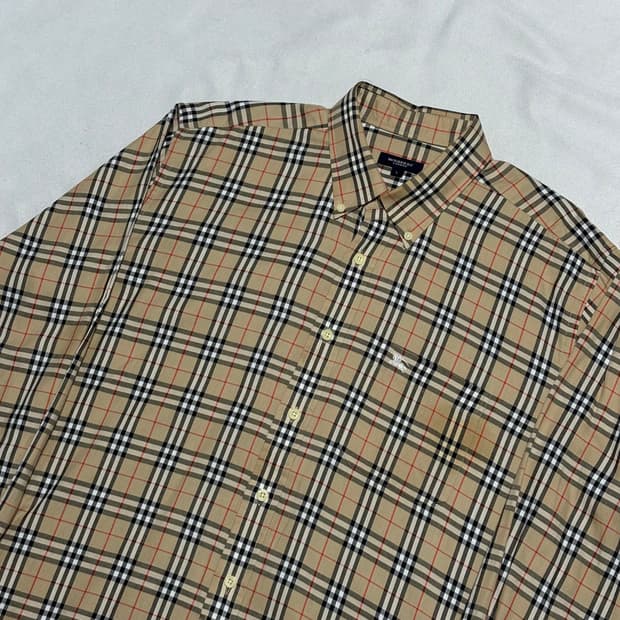 L 버버리 베이지 노바체크 원포켓 셔츠 