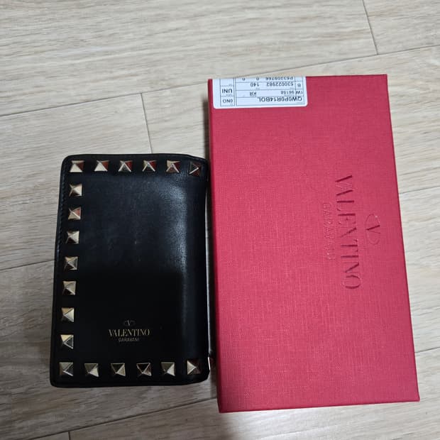 발렌티노 반지갑