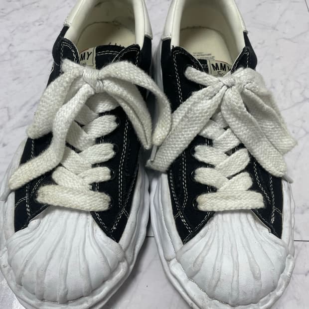 메종 미하라 야스히로 블레이키 OG 솔 캔버스 로우탑 스니커즈 블랙 화이