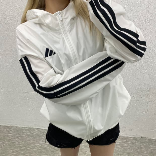 아디다스 에센셜 블랙라인 화이트 후드 바람막이 XL