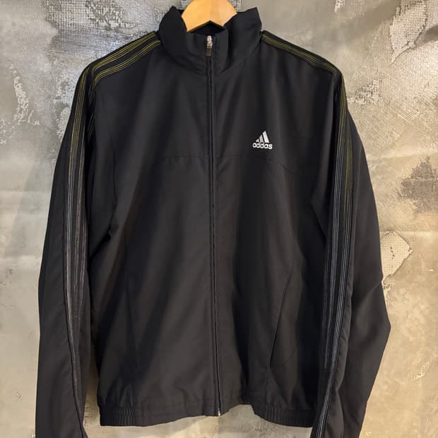 아디다스 블랙 트레이닝져지 L