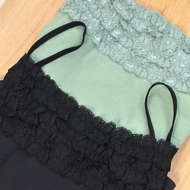 jpn eyelet lace sleeveless