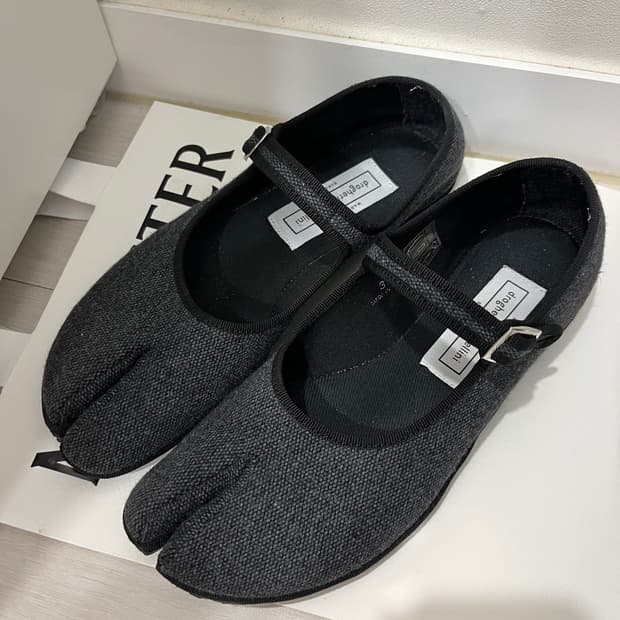 드로게리아 크리베리니 타비 메리제인 (240사이즈)