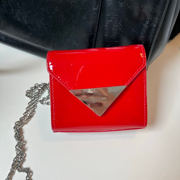 페넥 트라이앵글 마이크로 백 레드 