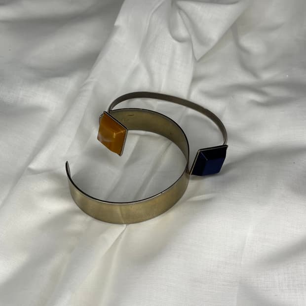 토가 풀라 투톤 스톤 커프 브레이슬릿