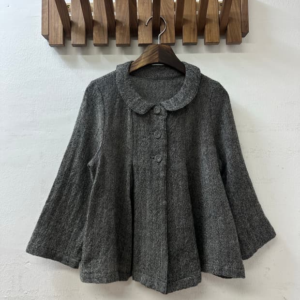 일본빈티지 울100% 헤링본 사와코 둥근카라 케이프 플레어 코트