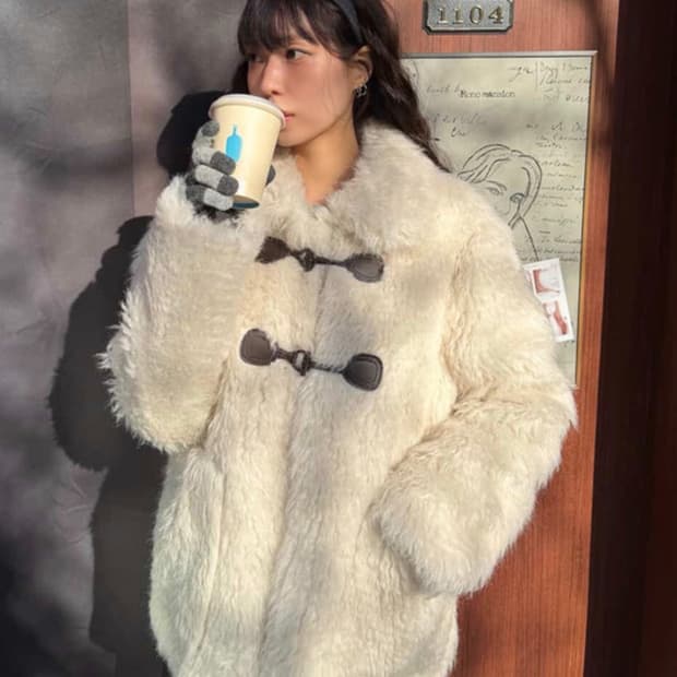 어몽 시어링 퍼 하프 코트 (아이보리/S)