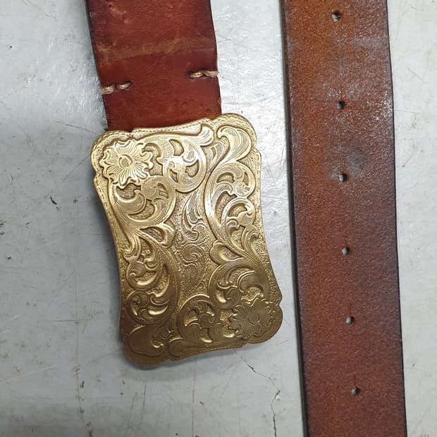 빈티지  금장버클가죽 벨트