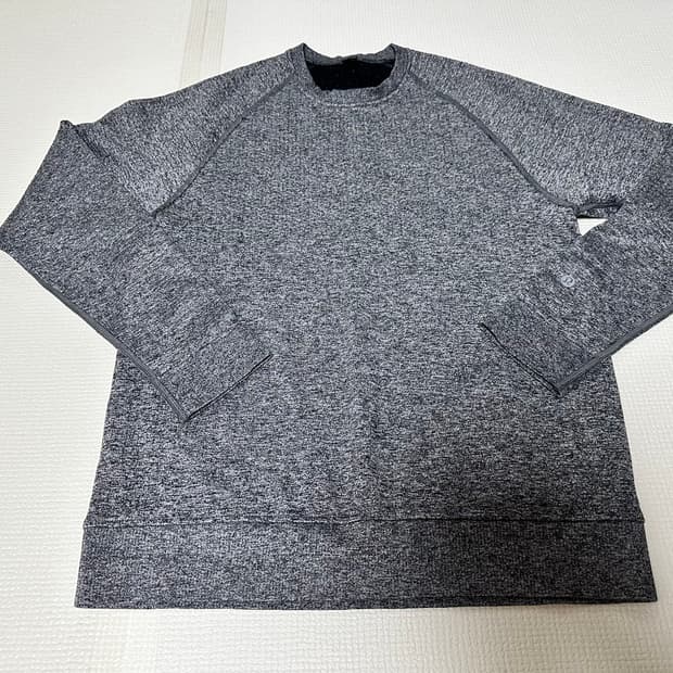 룰루레몬 런닝 긴팔티 S사이즈