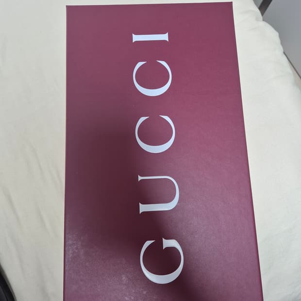 구찌 1953 홀스빗로퍼 판매합니다.