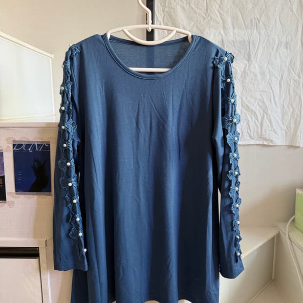 레이스 진주 디테일 롱슬리브