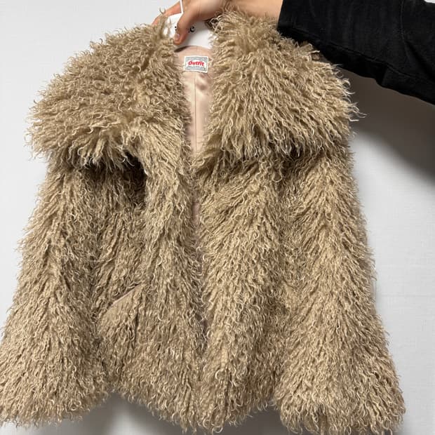 아웃핏 에크 퍼자켓 