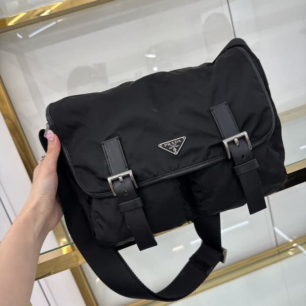 프라다 더블 메신저백 정품 (급처 후 판매 안되면 글 내림)