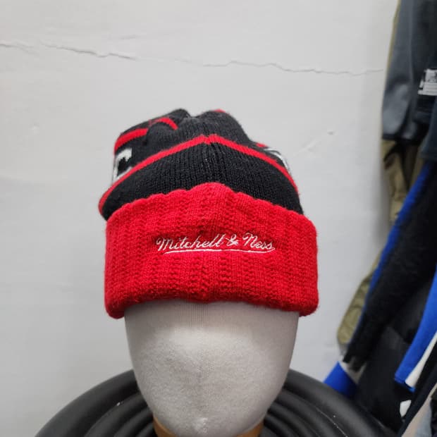 미첼앤네스 x NBA 팔콘 비니